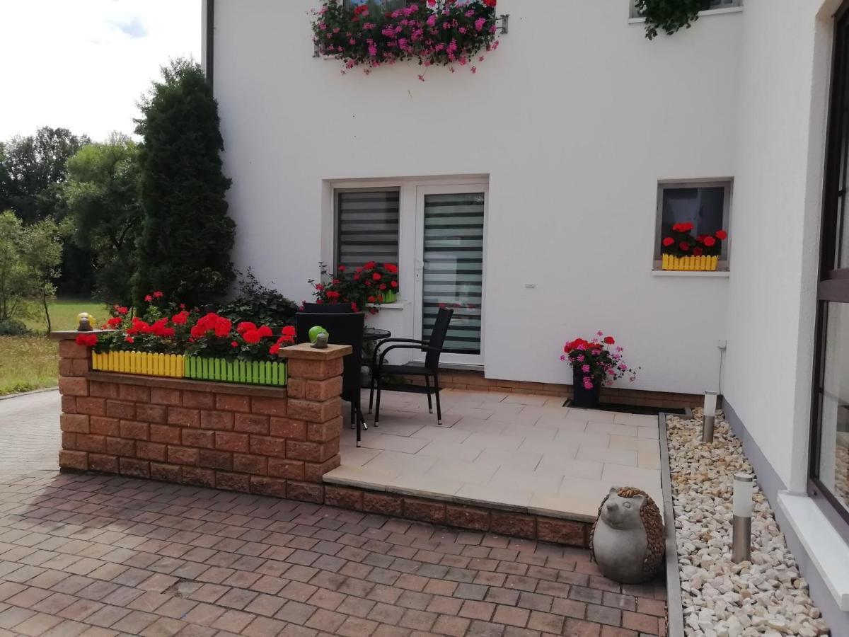 Modern Holiday Home Idyllic Setting With Terrace เมเดบาค ภายนอก รูปภาพ